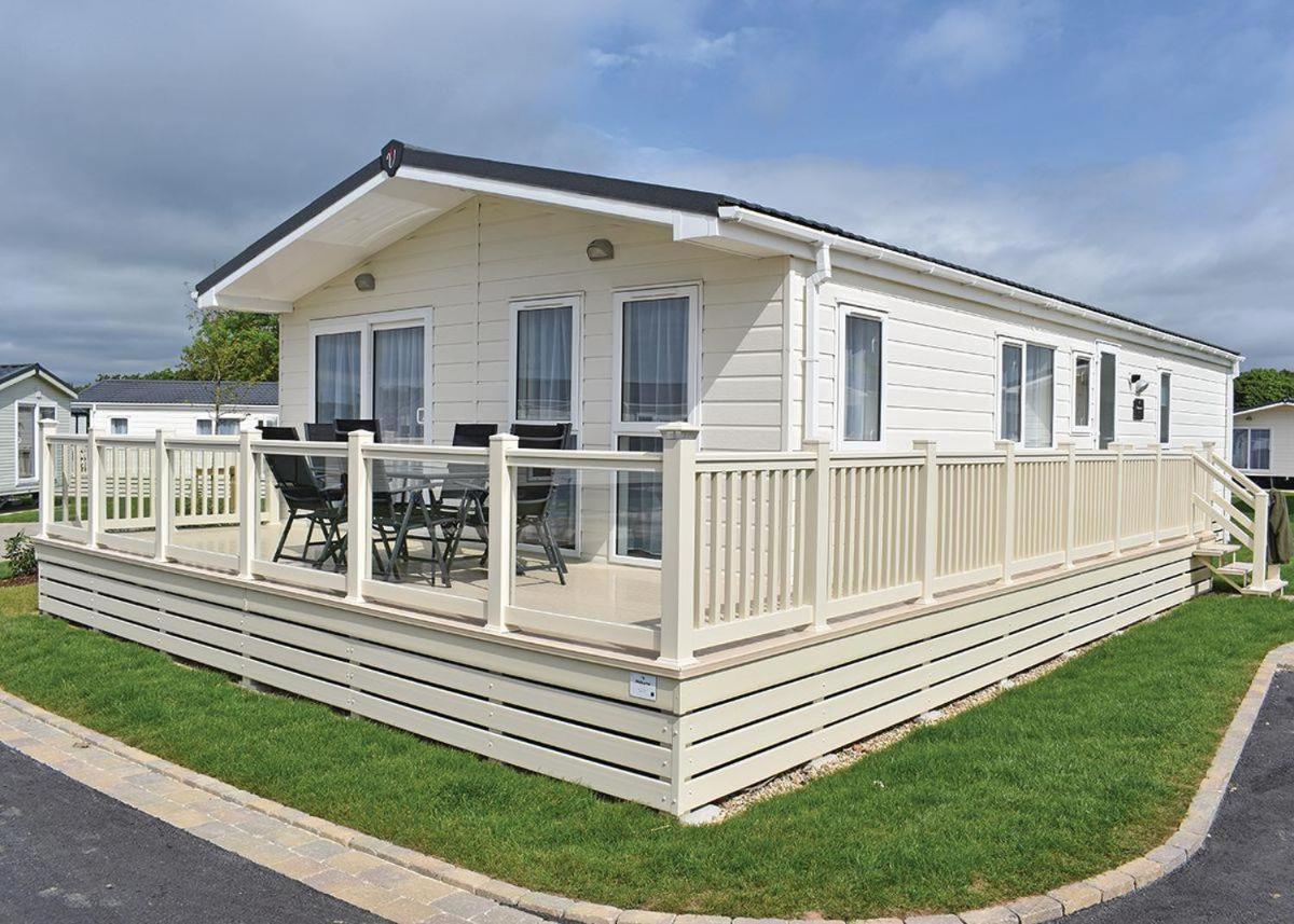 Hoburne Naish Hotel Highcliffe Kültér fotó