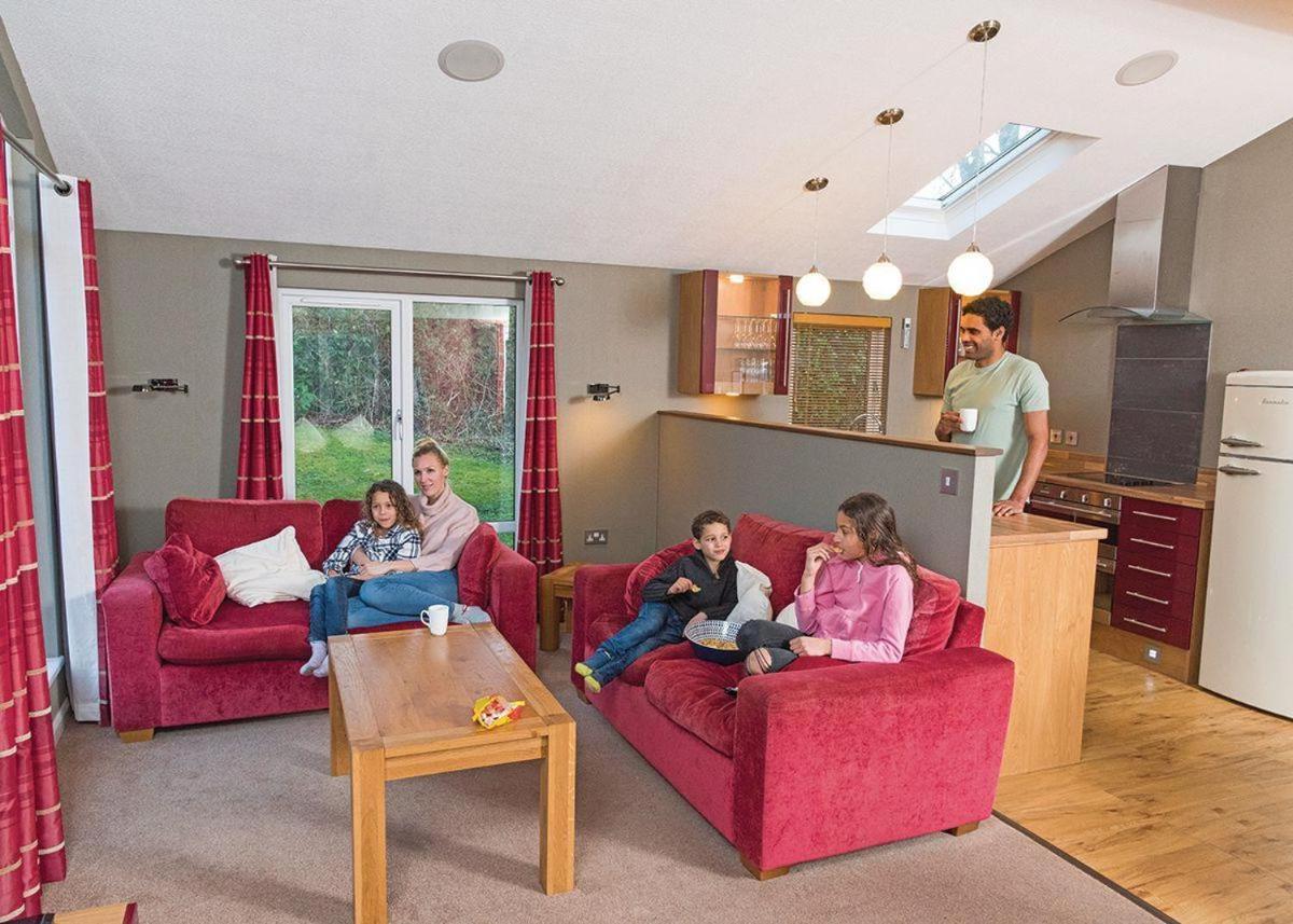 Hoburne Naish Hotel Highcliffe Kültér fotó